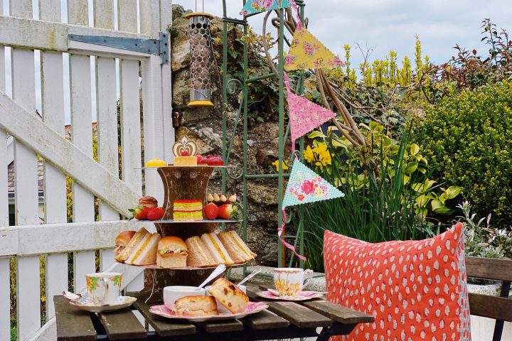 outdoor afternoon tea